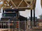 mobile loading hopper trailer3.jpg